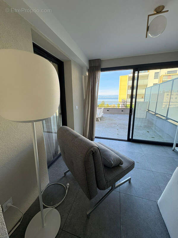 Appartement à EVIAN-LES-BAINS