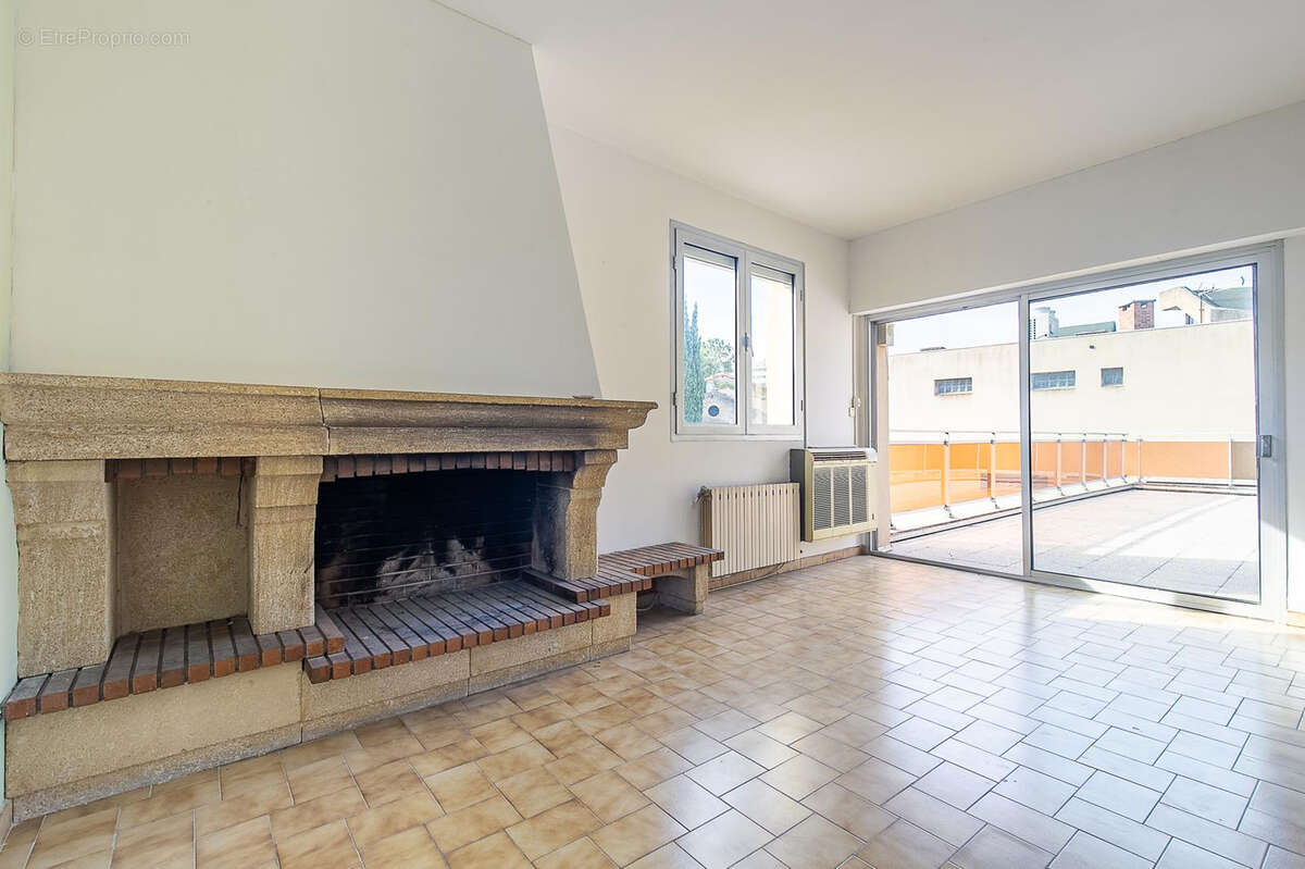 Appartement à MARSEILLE-9E