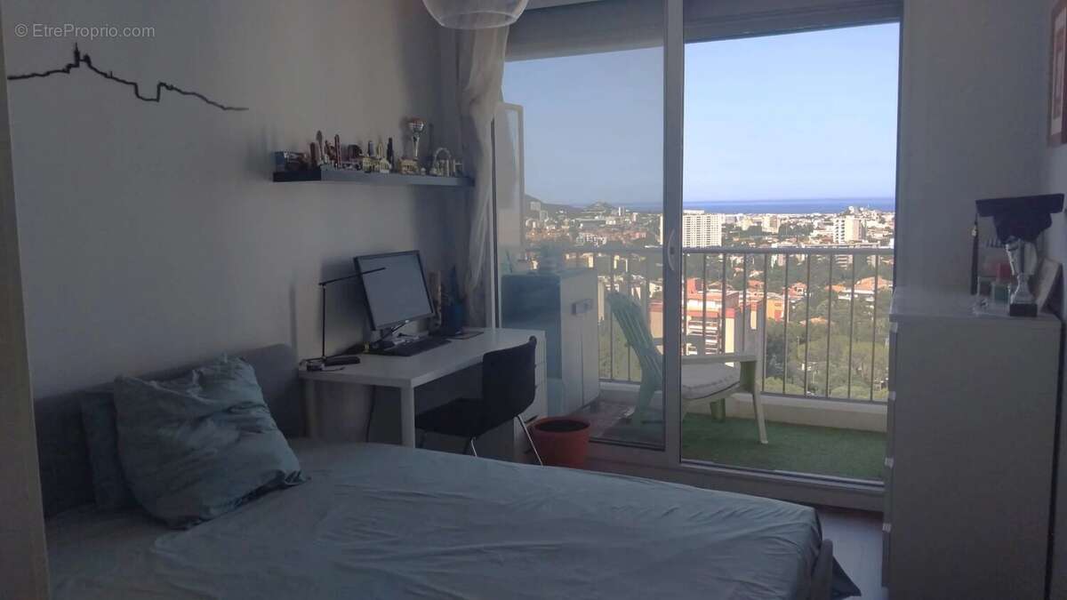 Appartement à MARSEILLE-9E
