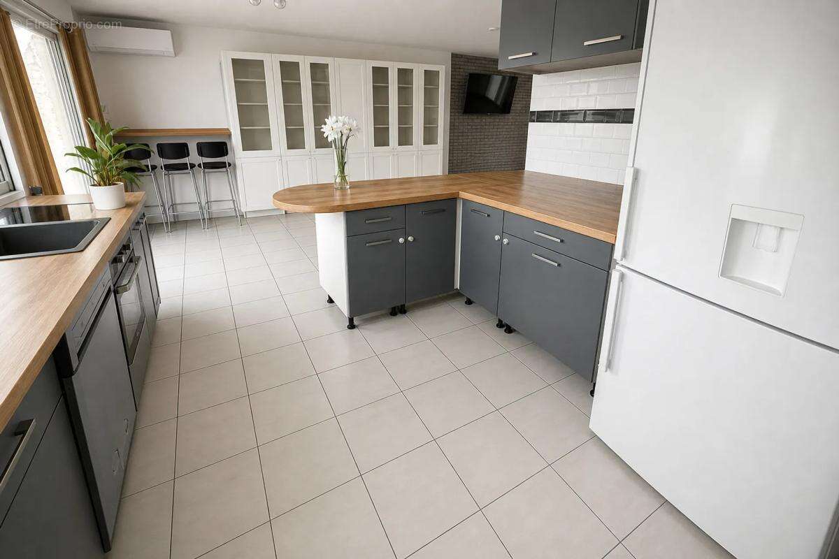 Maison à TOURY