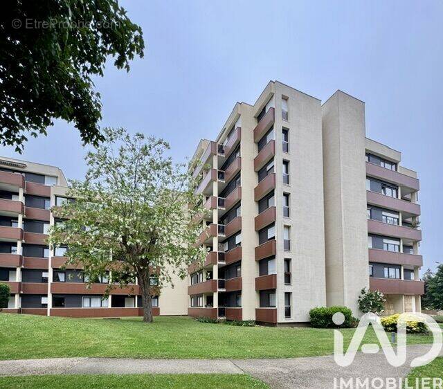 Photo 1 - Appartement à LE PLESSIS-BOUCHARD