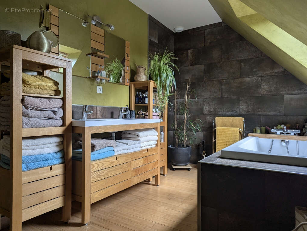 Maison à HAILLICOURT