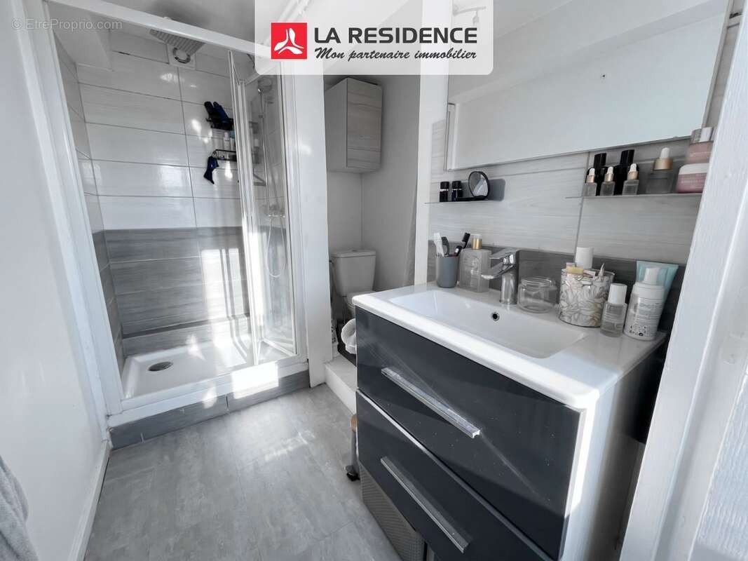 Appartement 32 m² à Carrieres-Sous-Poissy  - photo 5