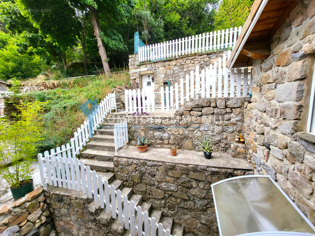 Ardèche (07) A vendre DORNAS - Superbe Maison de village rénovée sans travaux 109m2 habitable avec terrain - photo 17