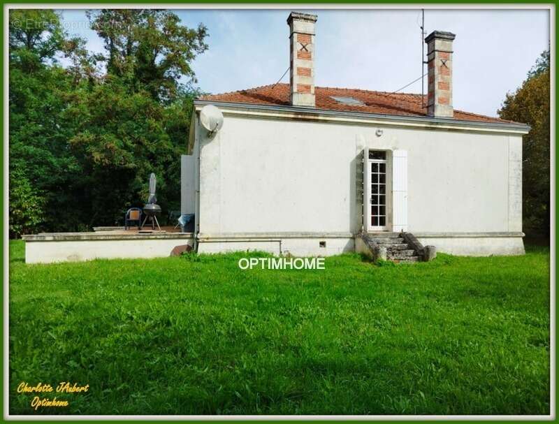 Maison à SAINT-AULAYE