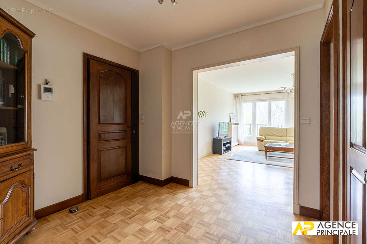 Appartement à MAISONS-LAFFITTE