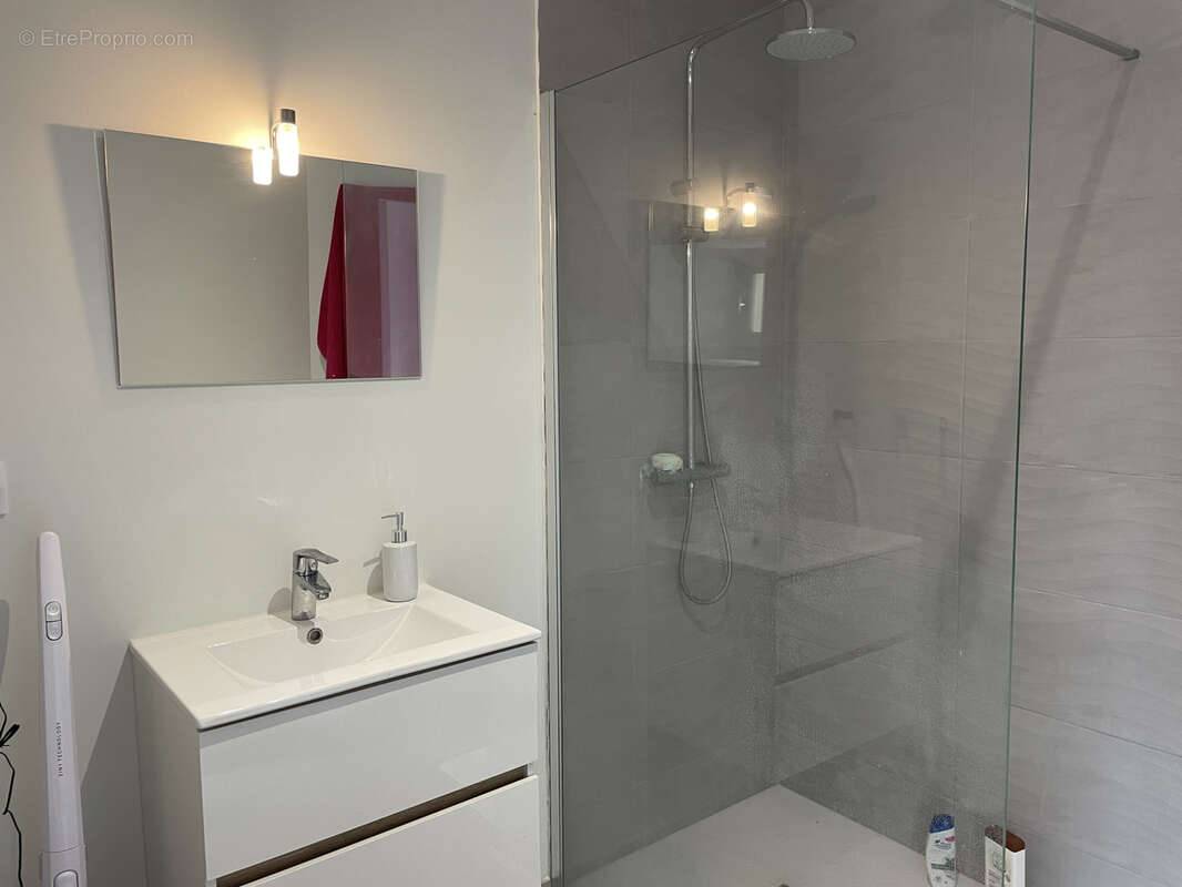 Appartement à BARBEZIEUX-SAINT-HILAIRE