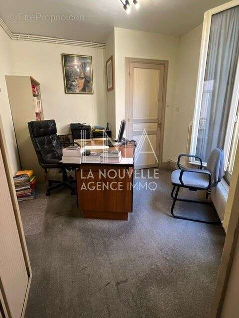 Appartement à PARIS-20E