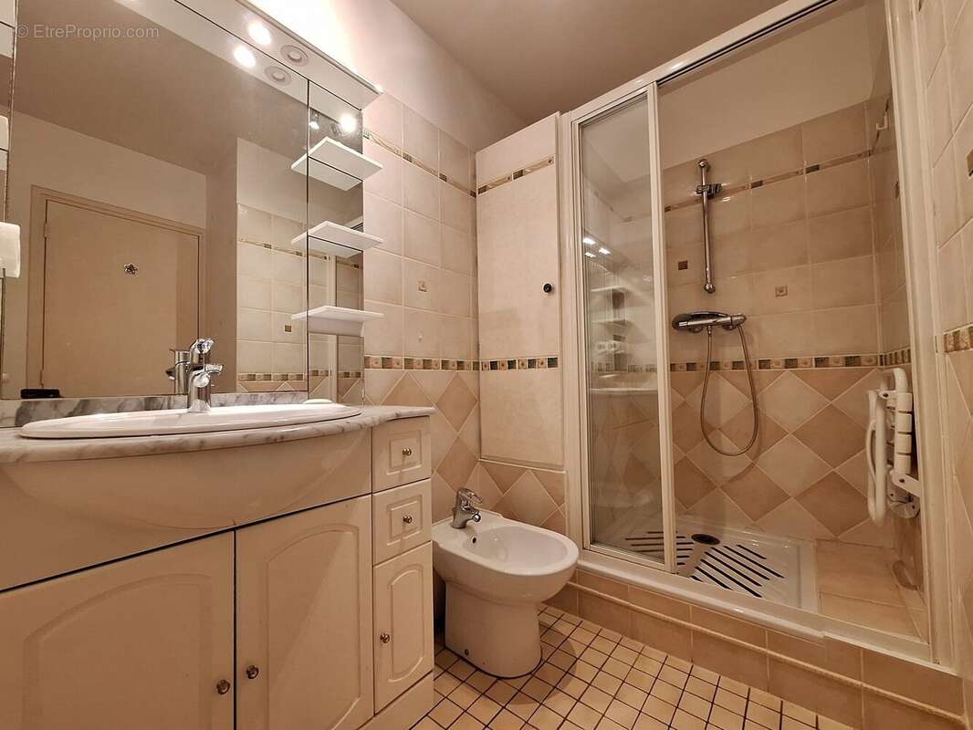 Appartement 60 m² à Tours  - photo 6