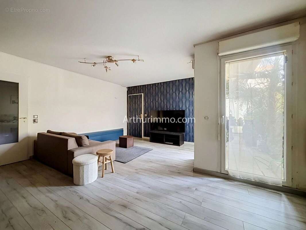Appartement à LIMEIL-BREVANNES