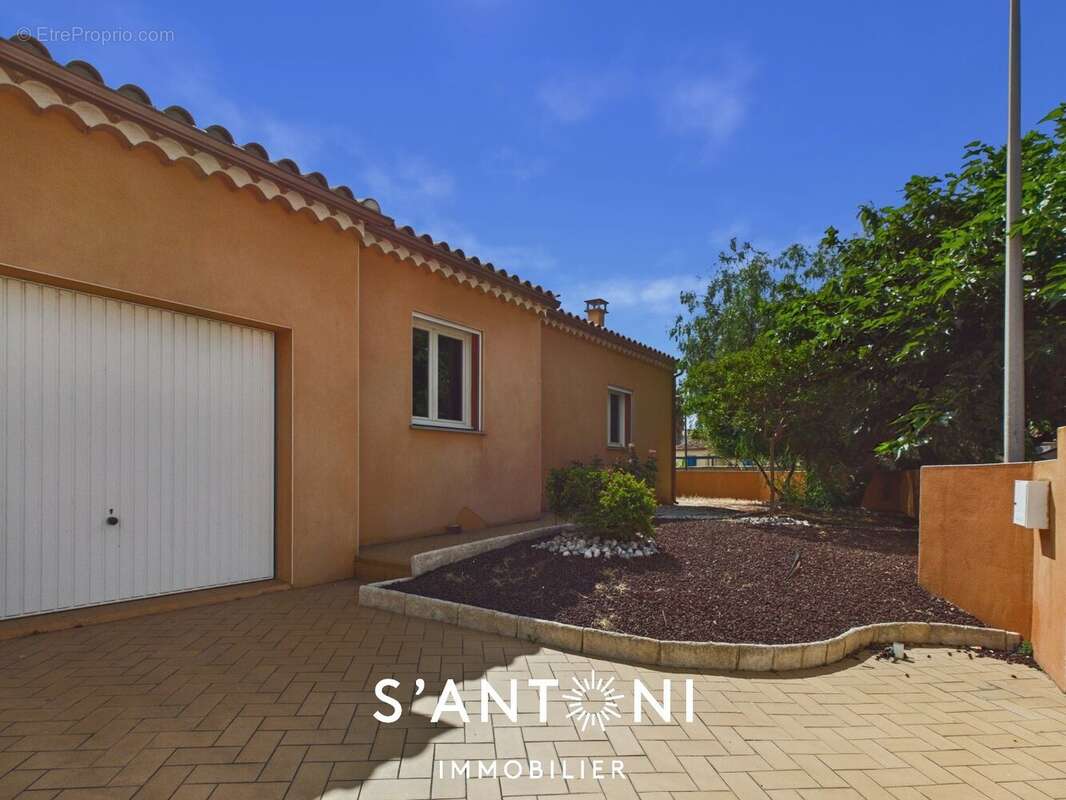 VIAS - Villa T4 de plain-pied garage et jardin - photo 11