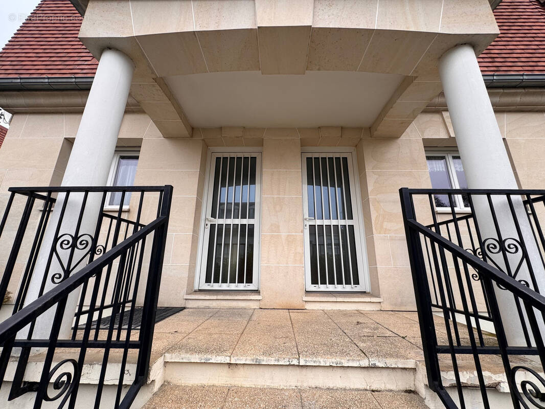 Maison à NEUILLY-PLAISANCE