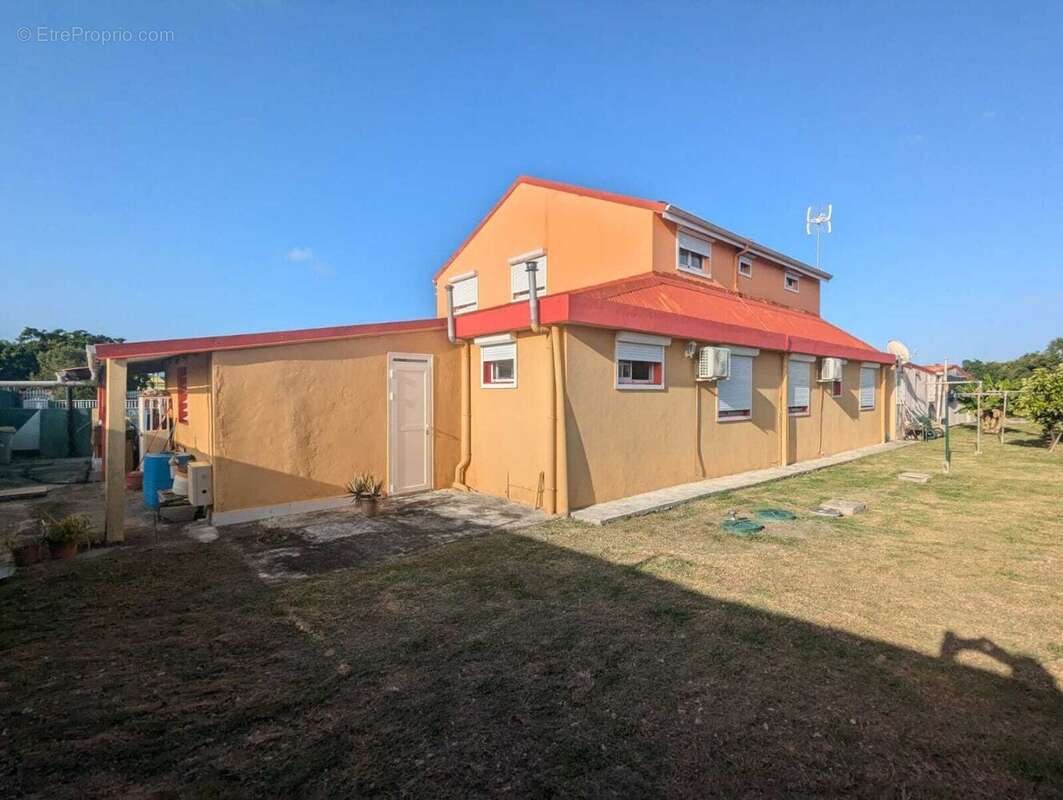 Maison à SAINTE-ANNE