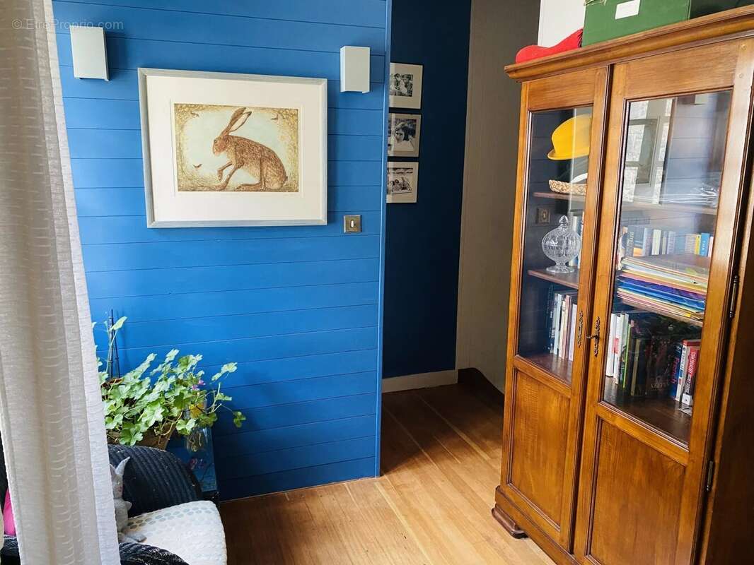 Maison à VILLEBOIS-LAVALETTE