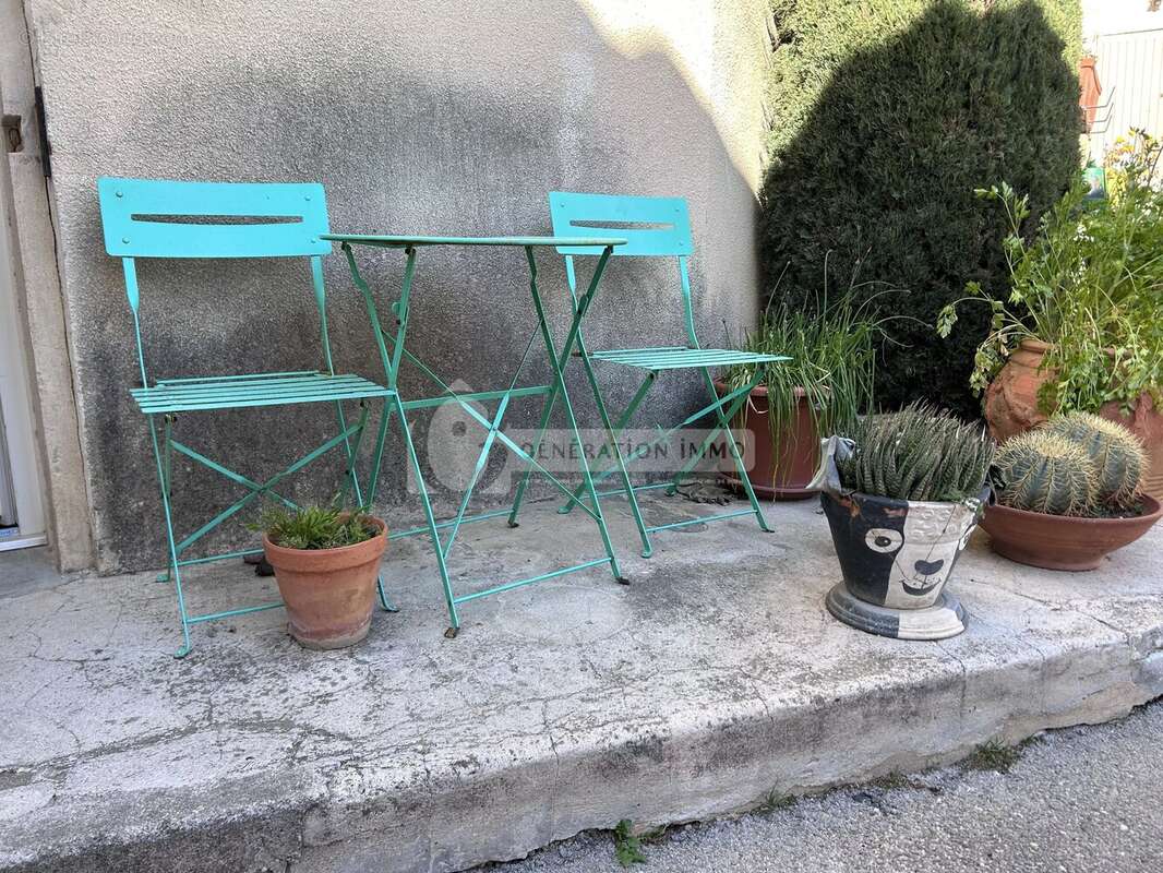 Maison à FONTVIEILLE