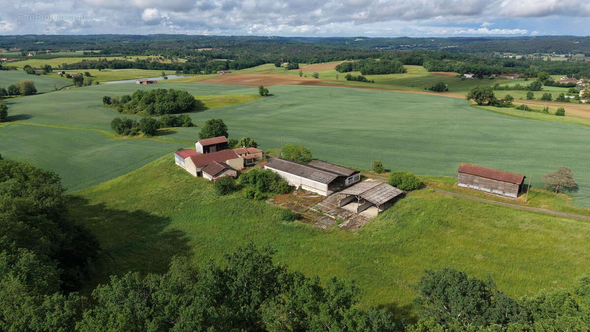 Maison à MONSEMPRON-LIBOS