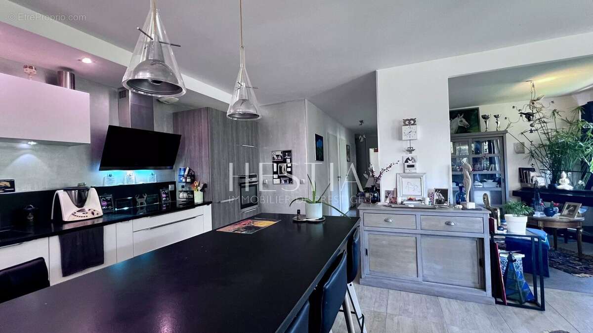 Appartement à SEYNOD