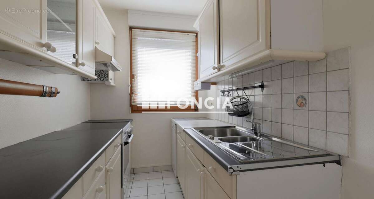 Appartement à SAINTE-GENEVIEVE-DES-BOIS