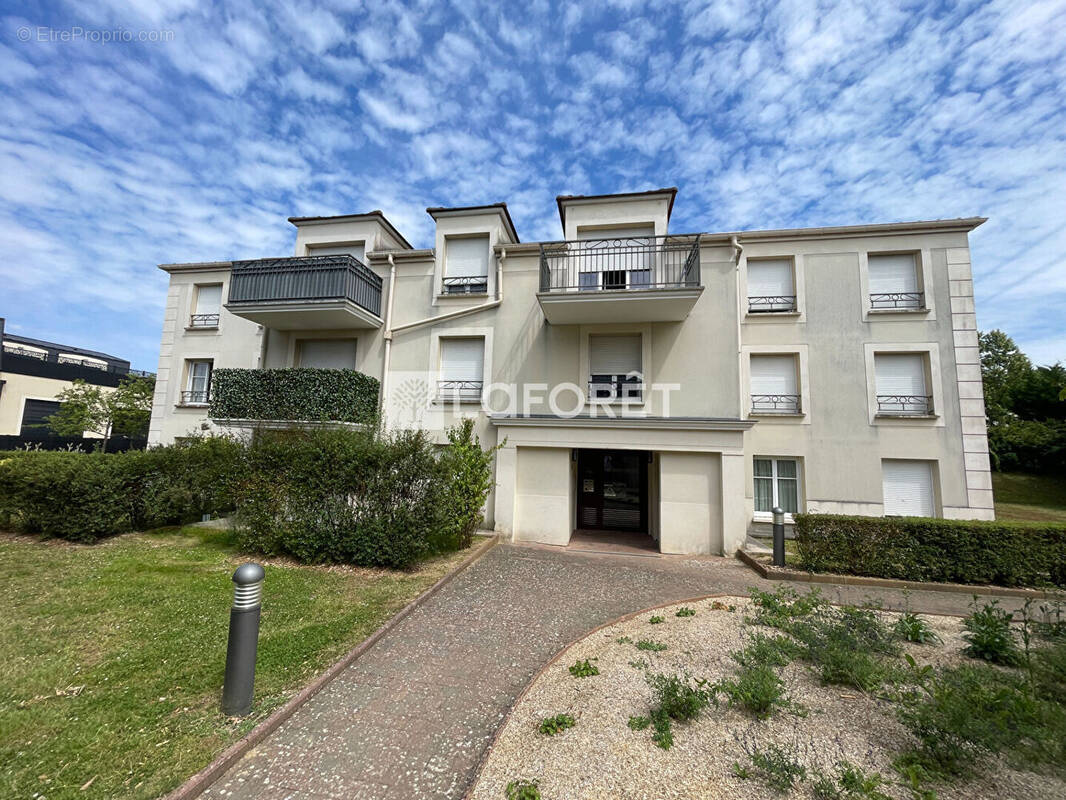 Appartement à SAINT-MICHEL-SUR-ORGE