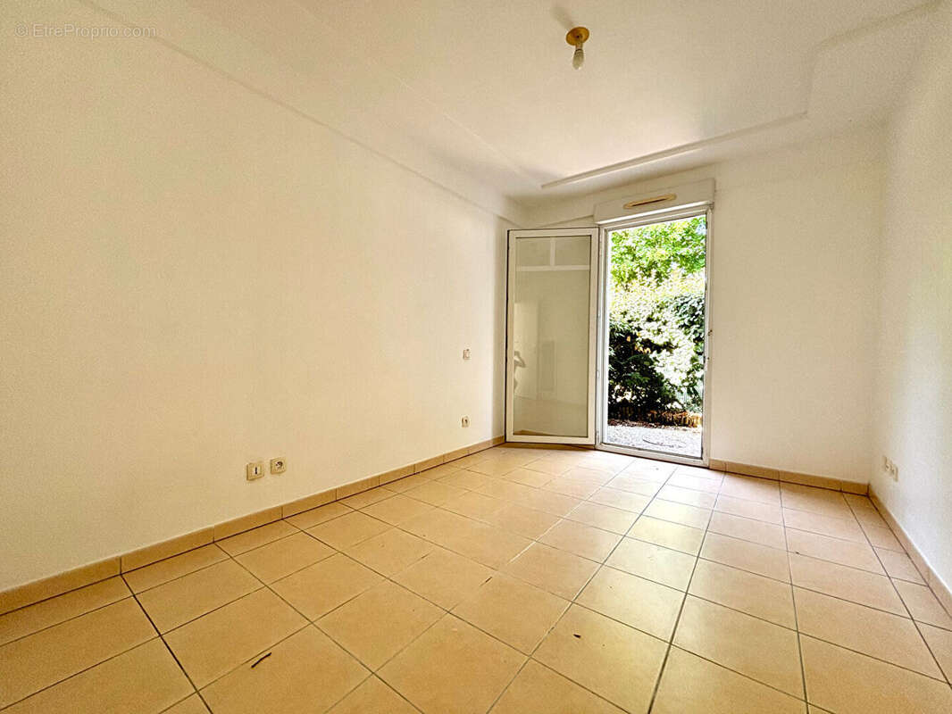 T3 rez de jardin traversant - 2 places de parking - La Teste de Buch - photo 4