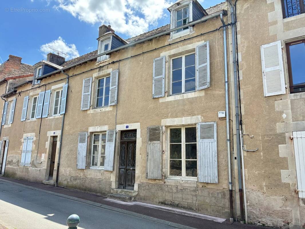 Maison à MONTMORILLON