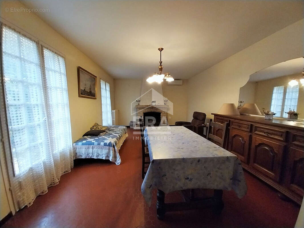 Maison à SAINT-ANTOINE-DE-BREUILH