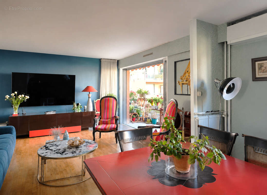 Appartement à PARIS-19E