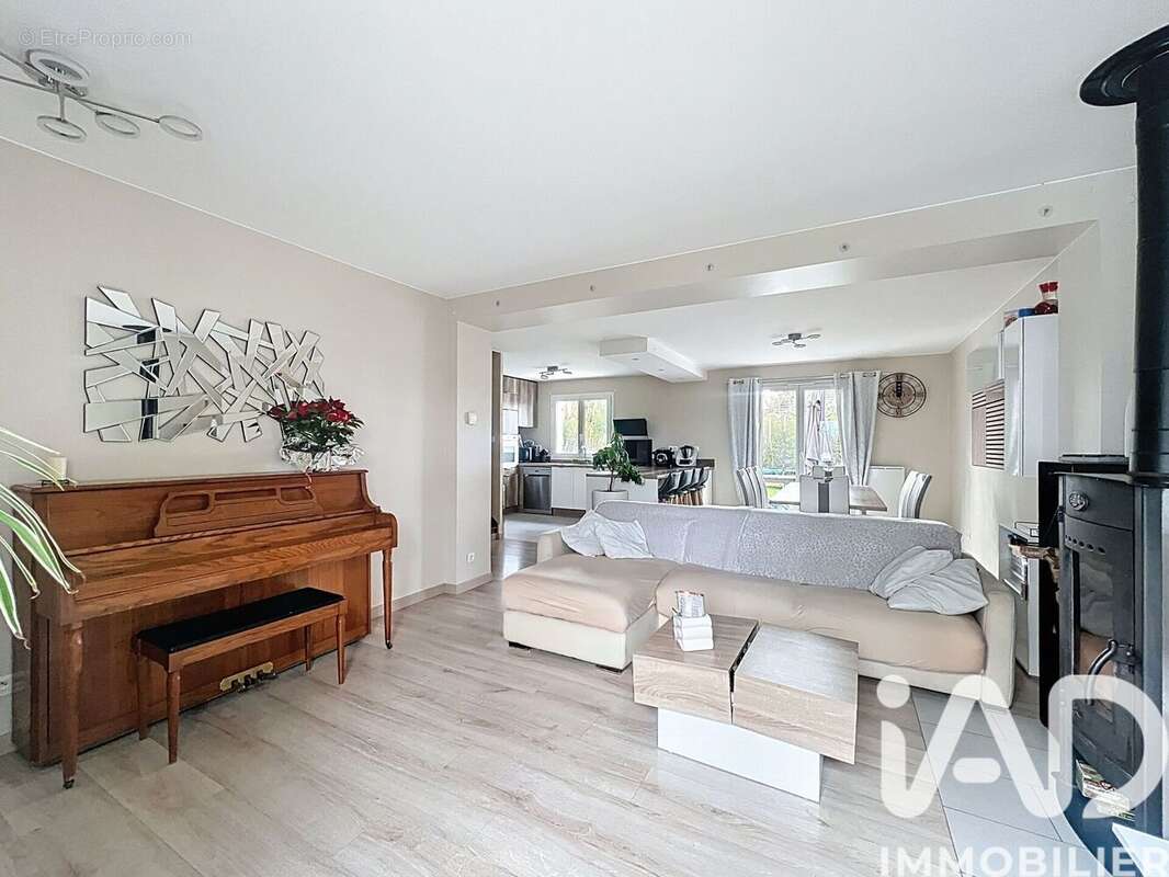 Photo 2 - Maison à TOURNAN-EN-BRIE