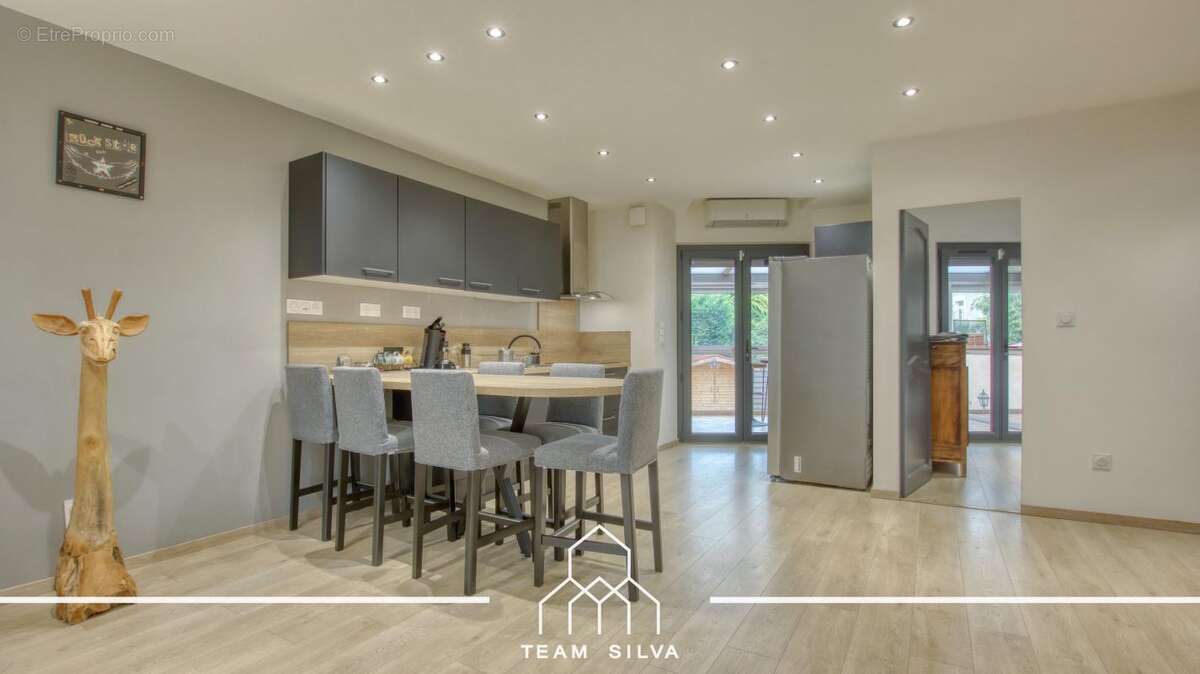 Maison à SEREZIN-DU-RHONE