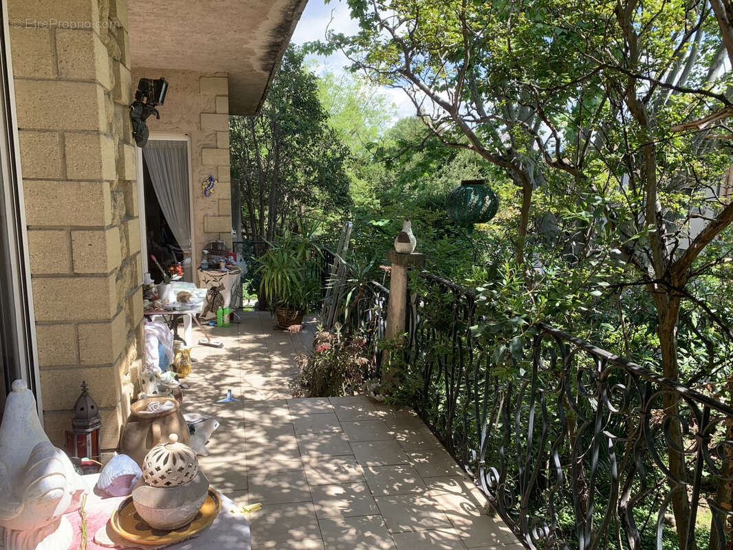 AVIGNON : Grande maison familiale - photo 2