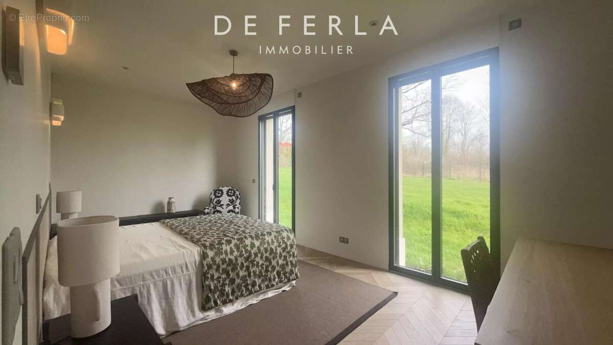 Maison à MAGNY-LE-HONGRE