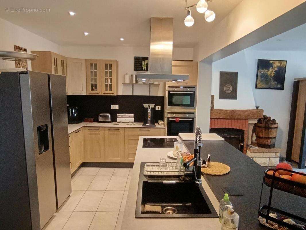 Maison à SAINT-EMILION