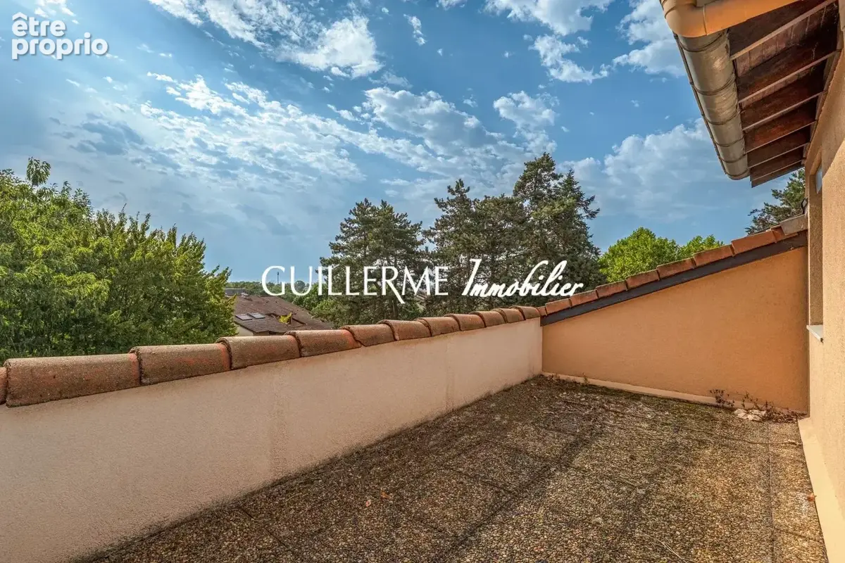 Dardilly – Duplex 3 Chambres– Deux balcons, garage & cave - photo 12