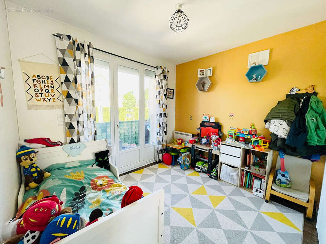 Appartement à SARTROUVILLE