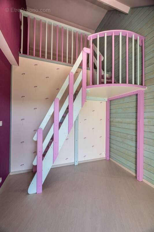 MAISON FAMILIALE imaginée par  D. Rougé, Architecte - photo 6