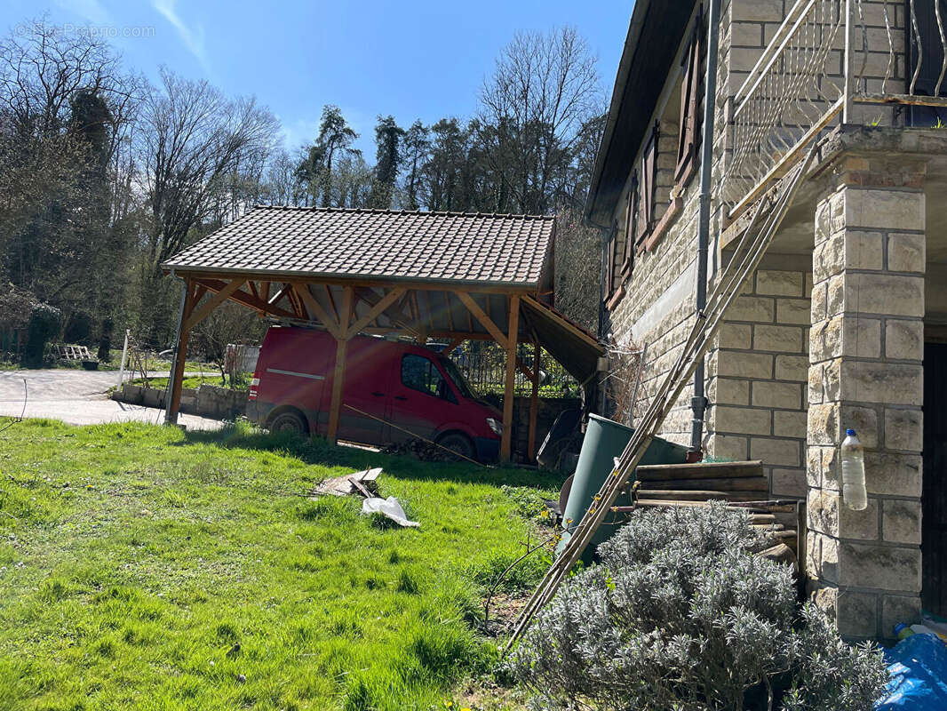 Maison à ABBEVILLE-LA-RIVIERE