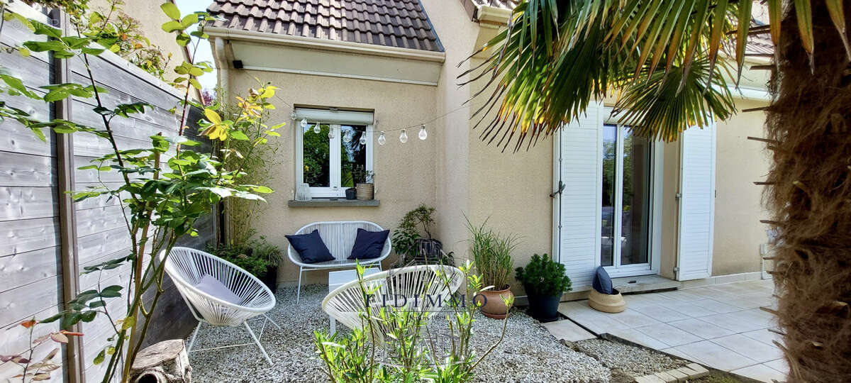4371 - Maison familiale dans le centre-ville - photo 7