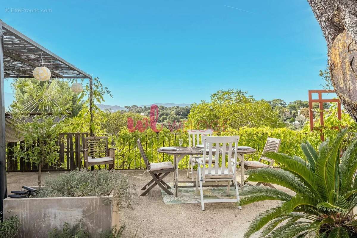 Appartement à MARSEILLE-12E