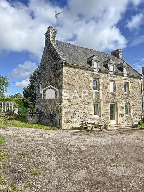 Photo 1 - Maison à LANGUENAN