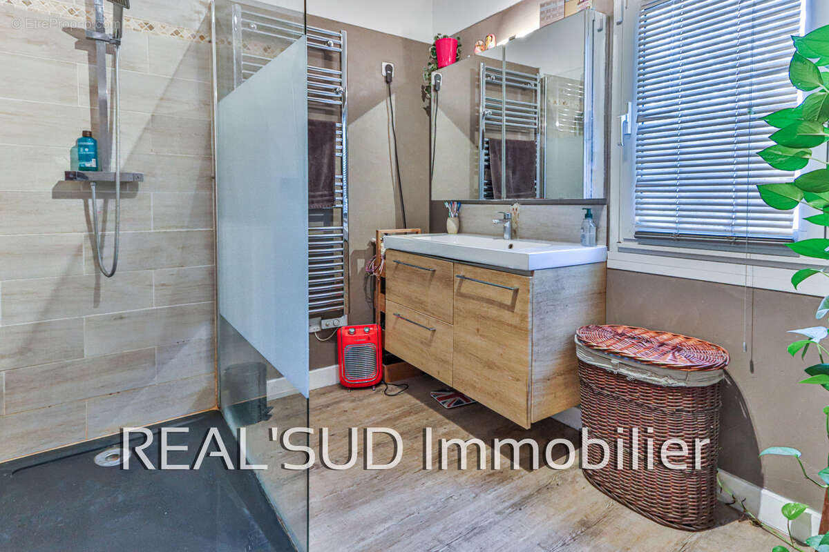 Maison à MARSEILLE-9E