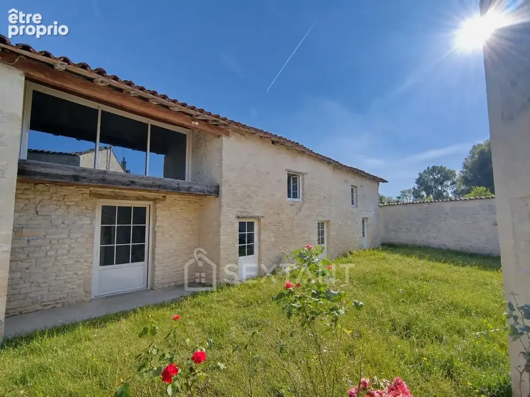 Charentaise de caractère  276 m² habitables  4 chambres  dépendances - photo 15