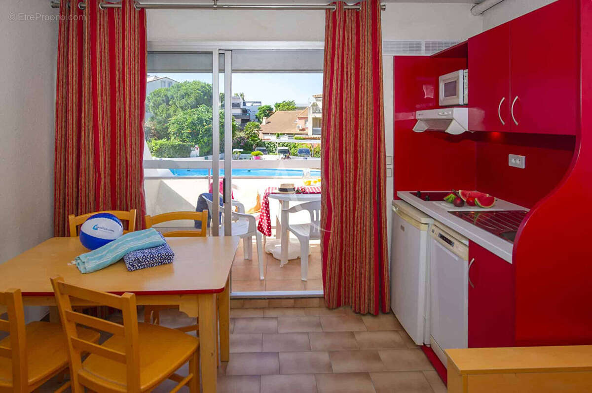 Appartement à MAUGUIO