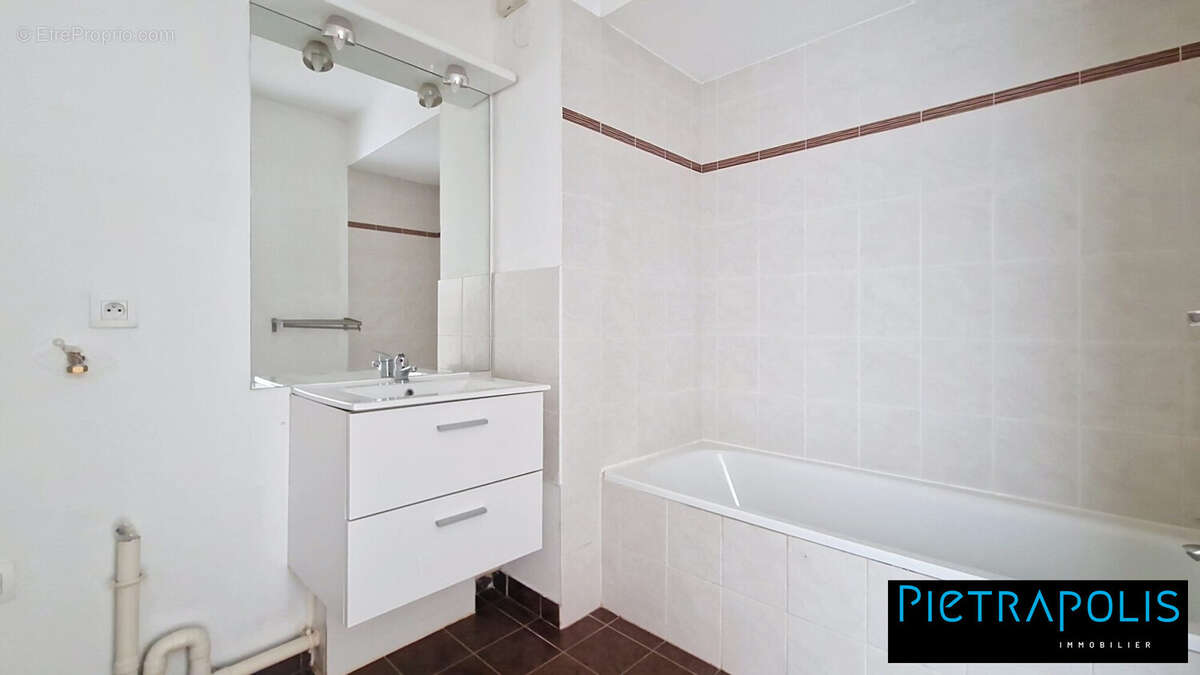 Appartement à CHAMPAGNE-AU-MONT-D'OR