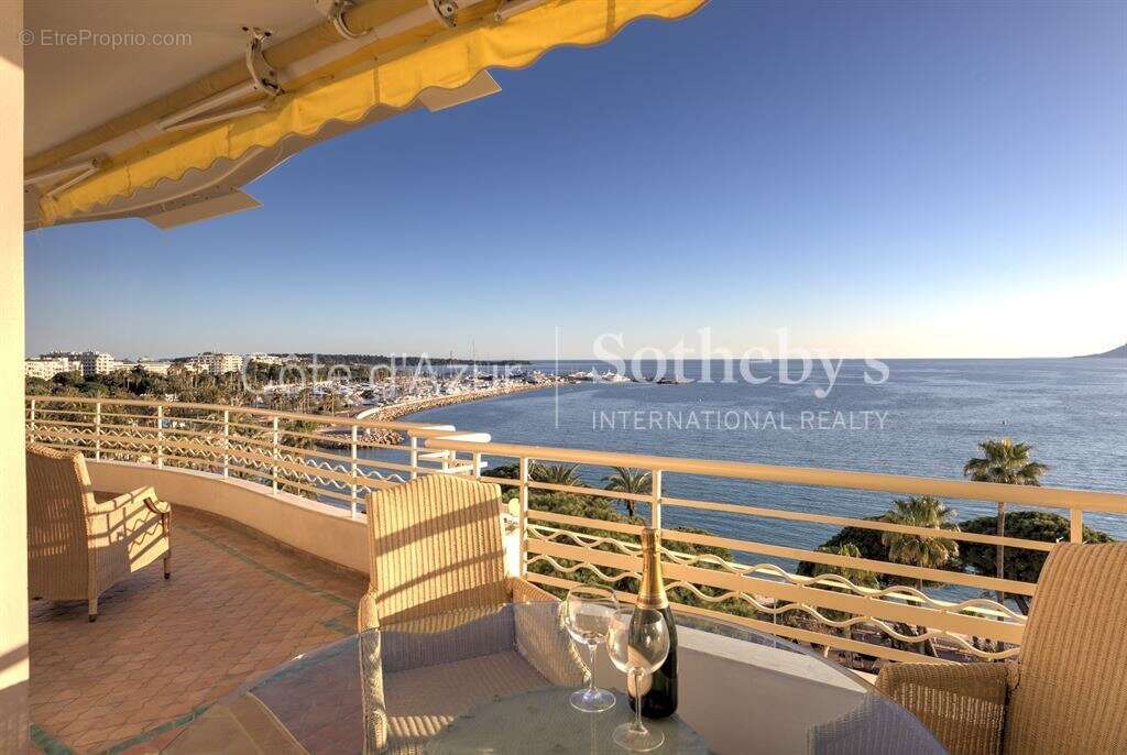 Appartement à CANNES