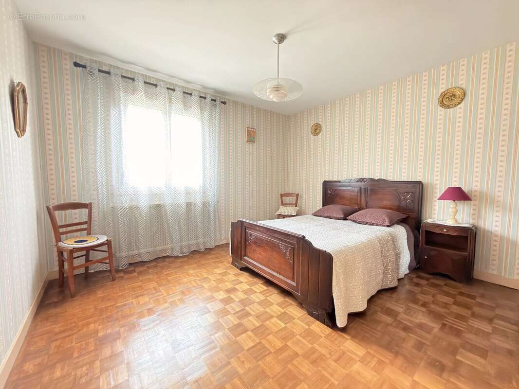 Maison à RUFFEC