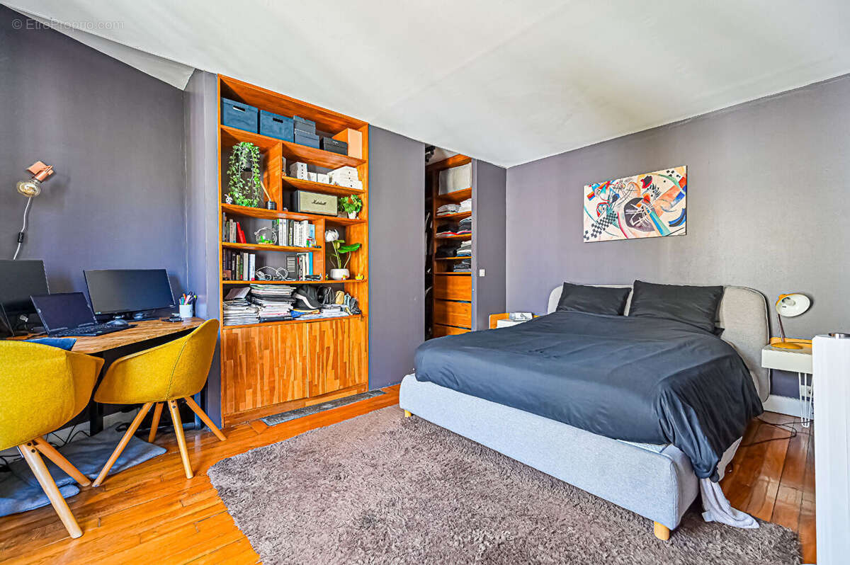 Appartement à PARIS-20E