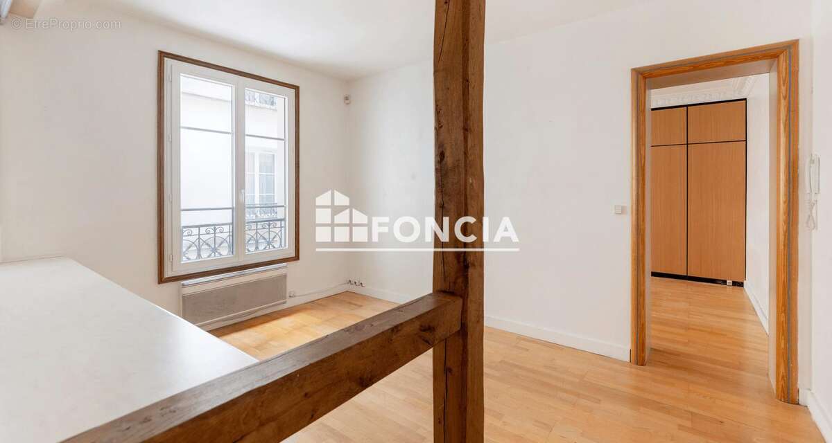 Appartement à PARIS-9E