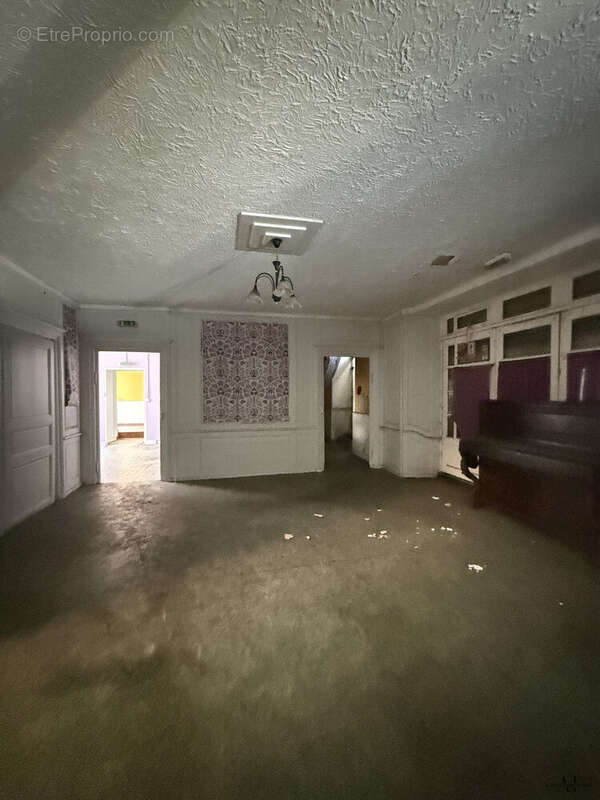 Local commercial - Appartement à HENNEBONT