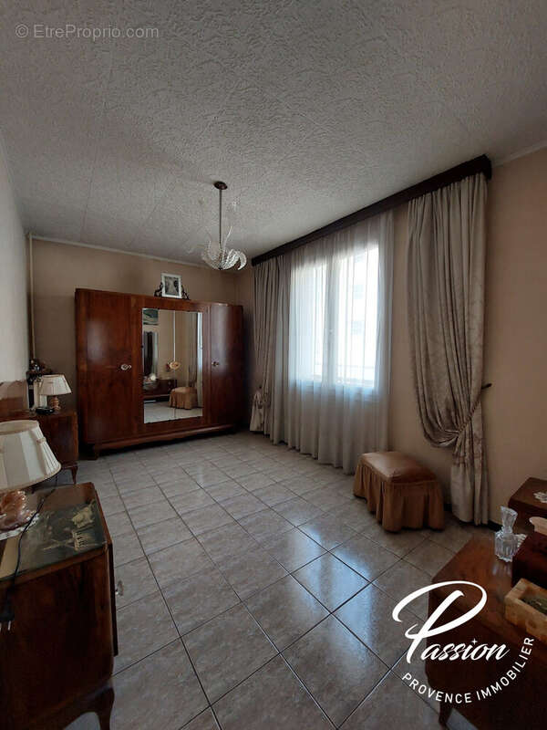 Appartement à SALON-DE-PROVENCE