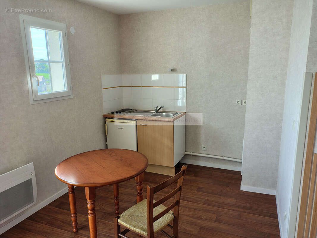 Appartement à SAINT-JEAN-D'ANGELY